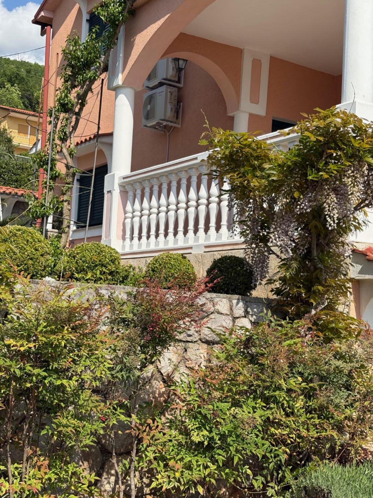 Bed And Breakfast Villa Iris Moscenicka Draga Ngoại thất bức ảnh