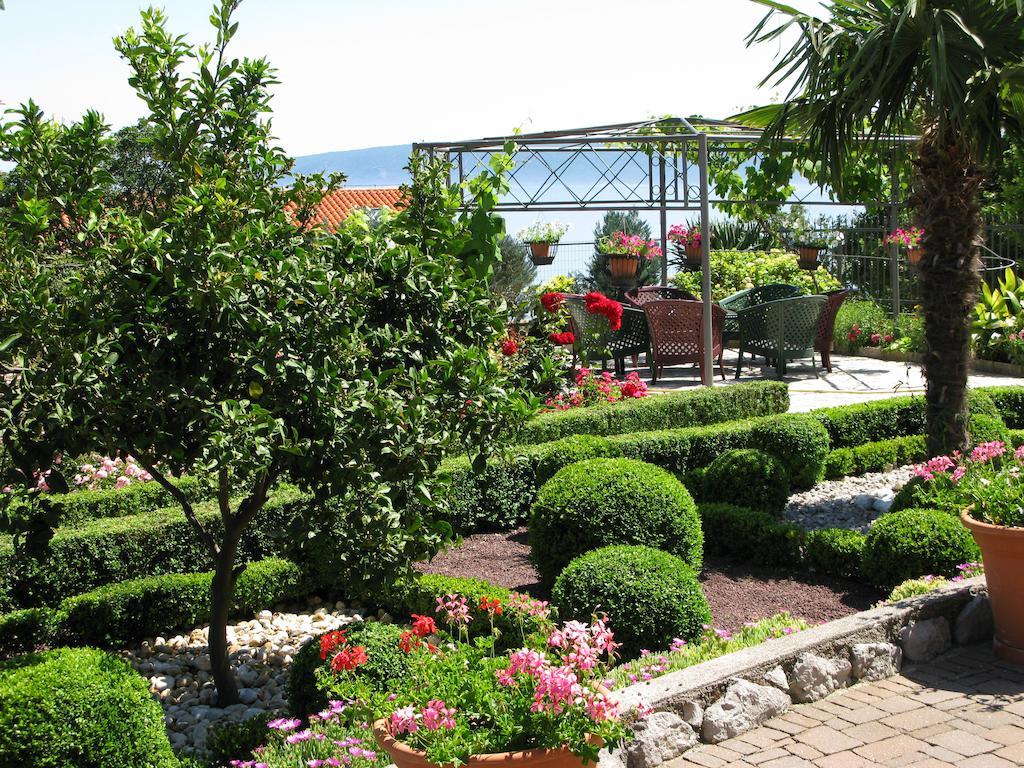 Bed And Breakfast Villa Iris Moscenicka Draga Ngoại thất bức ảnh