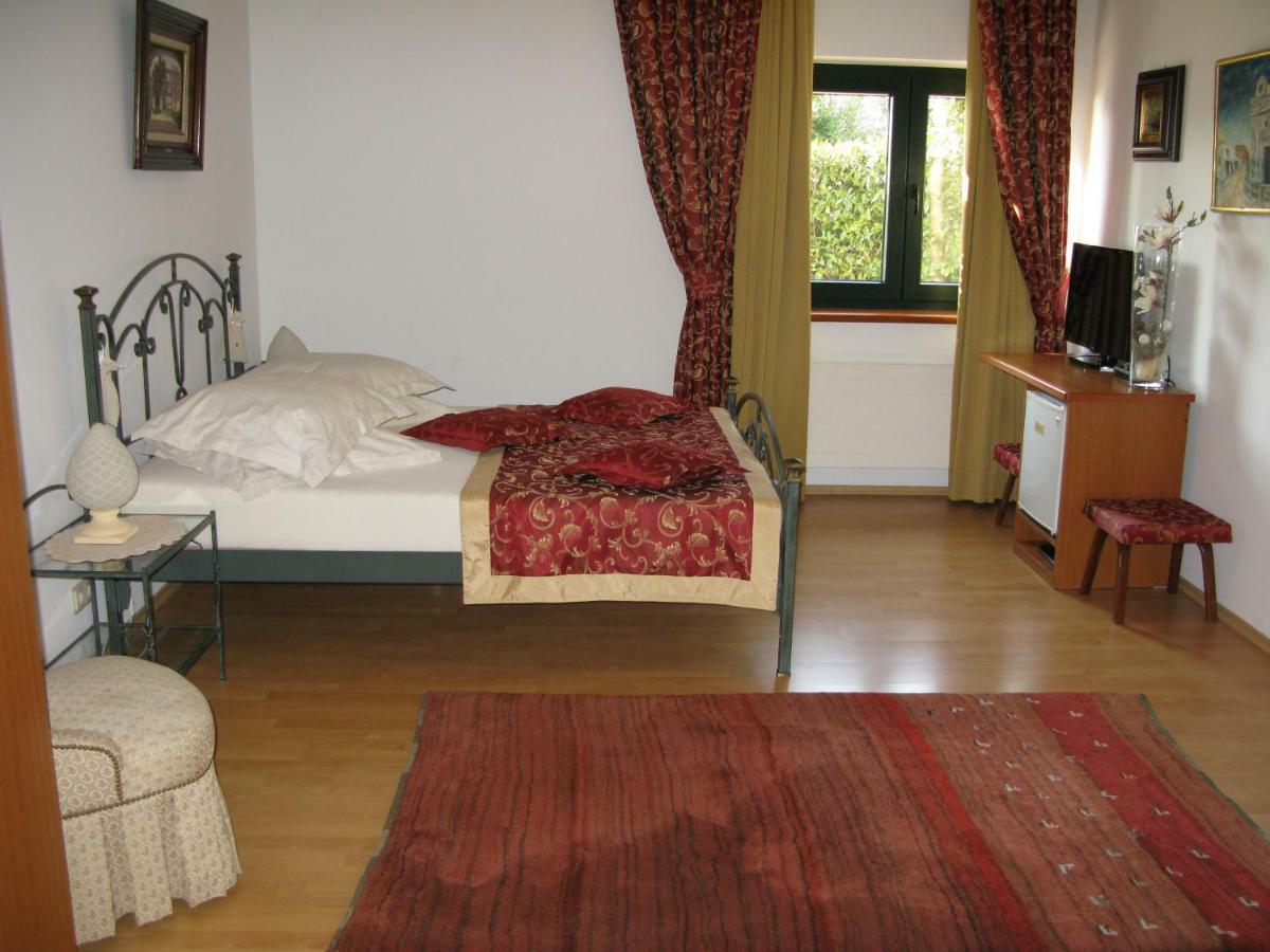 Bed And Breakfast Villa Iris Moscenicka Draga Ngoại thất bức ảnh